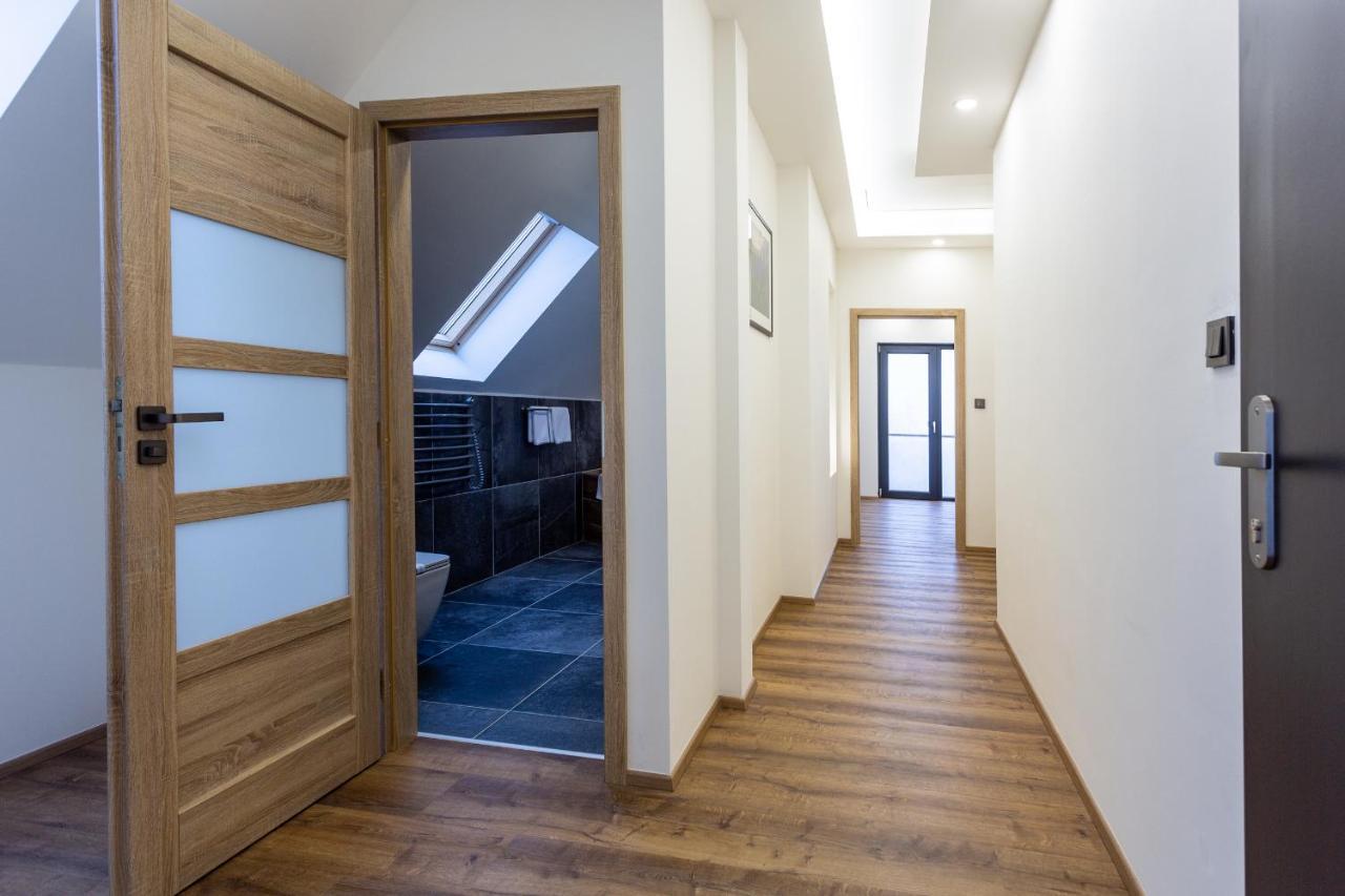 אברטאמי Scandic Apartments Plesivec מראה חיצוני תמונה